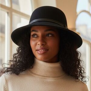 90s NINE WEST BLACK WOOL FELT 3" TAPPERED BRIMMED HAT W BROWN BAND 8" DIAMETER